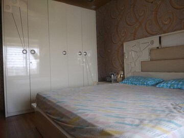 Bedroom in 3 BHK Apartment at Cosmopolis Tower, Andheri West – for Rent