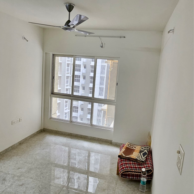 Room, lodha-amara-tower-32-and-33 1 Bedroom 472 Sq.Ft. Apartment In Sandoz Baug Thane 8188290