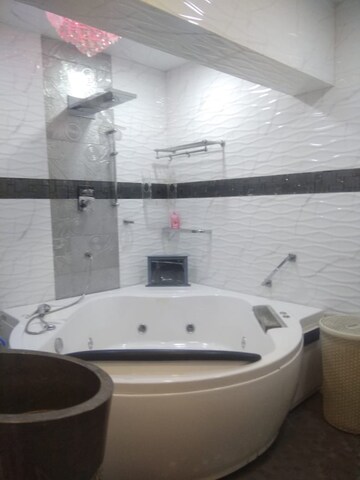 Bathroom in 3 BHK Apartment at Cosmopolis Tower, Andheri West – for Sale