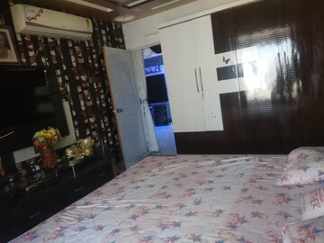 Bedroom in 3 BHK Apartment at Cosmopolis Tower, Andheri West – for Sale