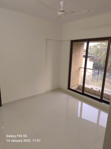 Room in 3 BHK Apartment at Raajyam Amity Apartments, Vakola – for Rent