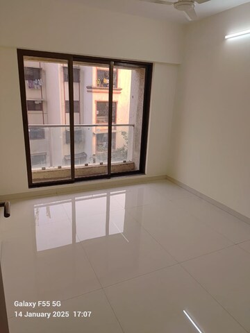 Room in 3 BHK Apartment at Raajyam Amity Apartments, Vakola – for Rent
