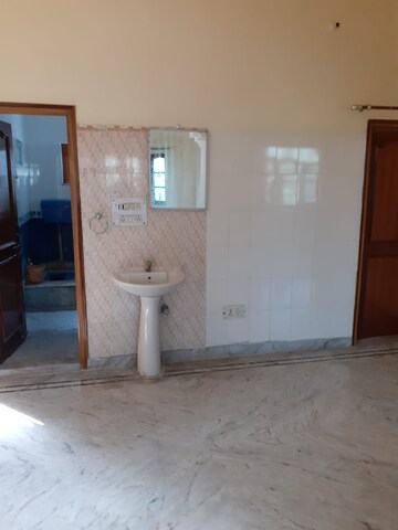 Living Room in 2 BHK Independent House at Indira Nagar – for Rent