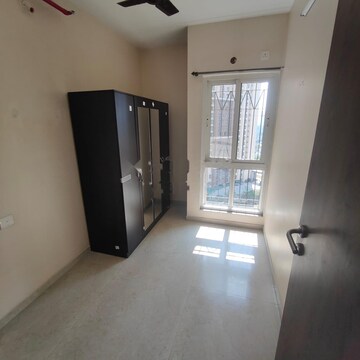 Room in 2 BHK Apartment at Dosti West County, Balkum Pada – for Rent