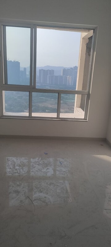 Room in 1 BHK Apartment at Puranik City Reserva, Ghodbunder – for Rent