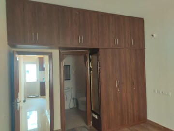 Furnished Amenities in 2 BHK Apartment at Hennur Plaza, Hennur – for Rent