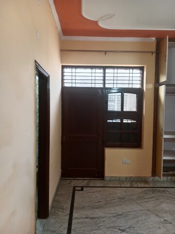 Building Lobby in 3 BHK Builder Floor at Sector 6 – for Rent