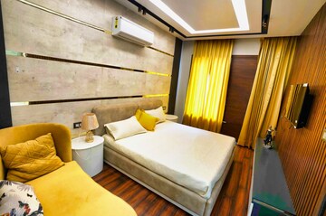 Bedroom in 5 BHK Apartment at MD Leafstone Apartments, Patiala Road – for Rent
