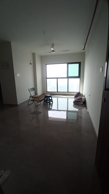 2 BHK Apartment For Rent in Sheth Irene, Malad West
