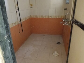 Bathroom in 1 BHK Apartment at Sector 5 Ghansoli – for Rent