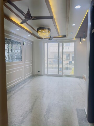 Room in 3 BHK Builder Floor at Niti Khand – for Sale