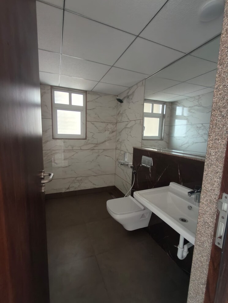 Master Bedroom, kumar-princetown-royal 3 Bedroom 2200 Sq.Ft. Apartment In Undri Pune 8188520