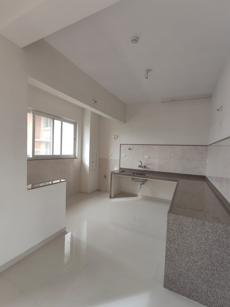 Kitchen, kumar-princetown-royal 3 Bedroom 2200 Sq.Ft. Apartment In Undri Pune 8188520