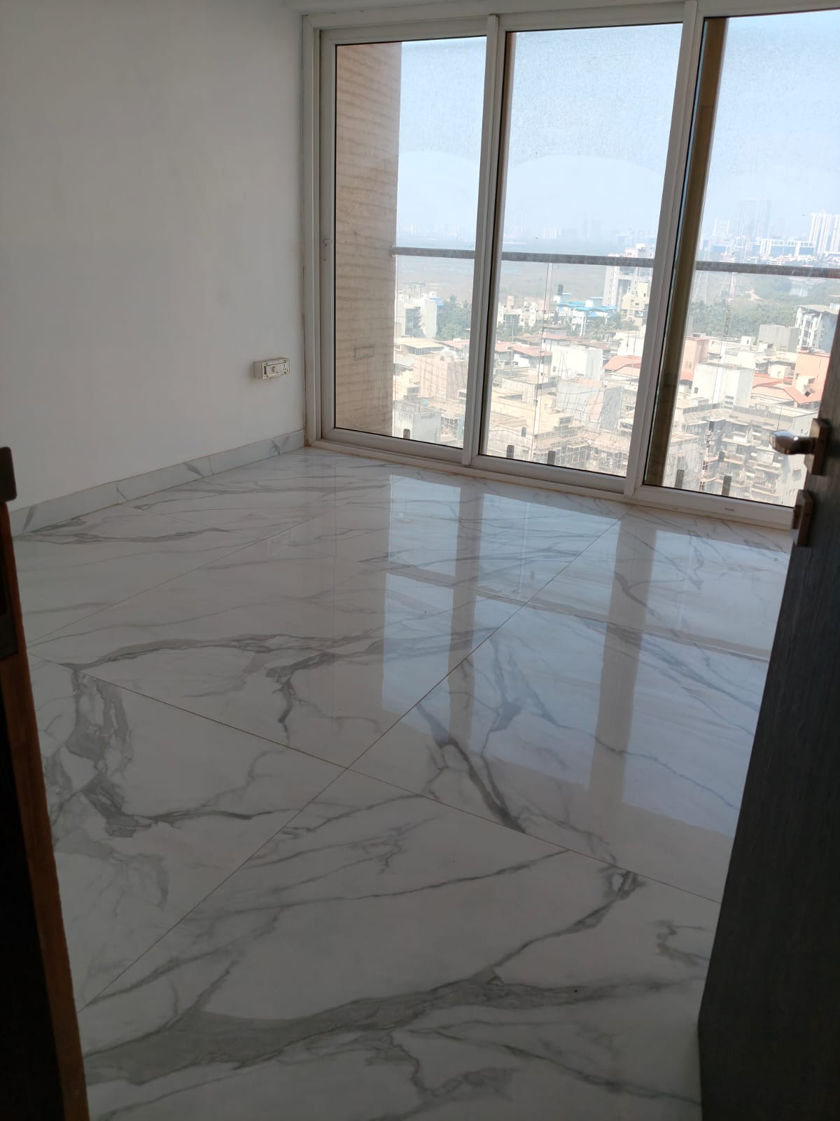 2 BHK Apartment For Sale in RNA NG Eclat