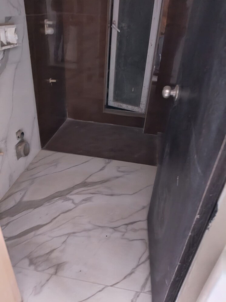 Bathroom, rna-ng-eclat 2 Bedroom 1260 Sq.Ft. Apartment In Andheri West Mumbai 8188607