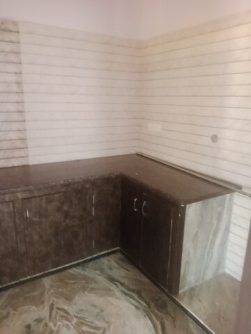 2 BHK Builder Floor For Rent in Sector 18