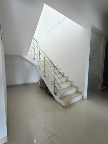 Room in 4 BHK Apartment at Pashmina Serene, Dadar East – for Sale