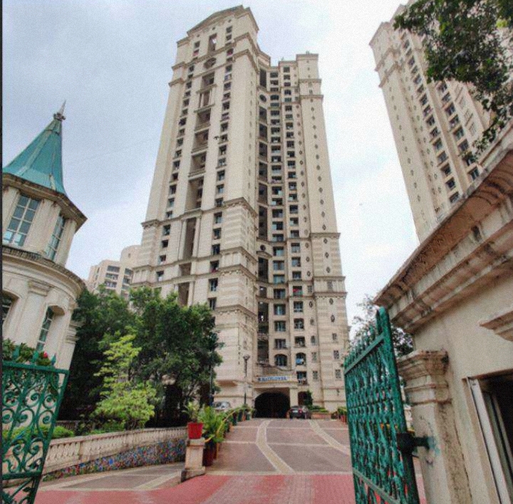 3 BHK + Pooja Room Apartment For Sale in Hiranandani Meadows