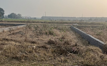 Plot For Sale in Dhikuli