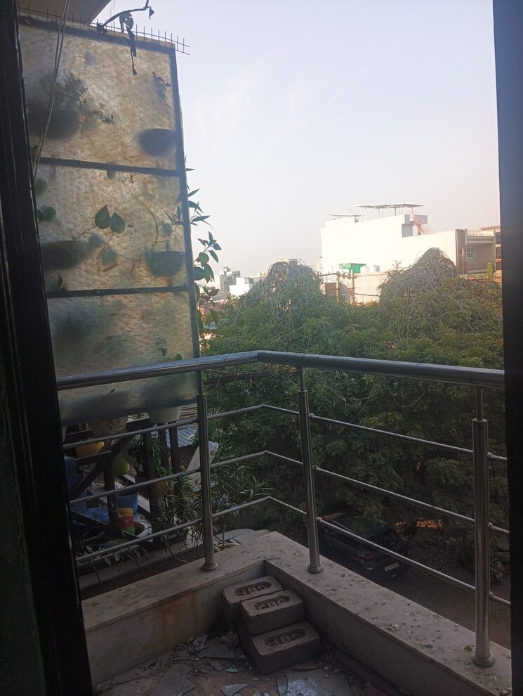 Balcony, rohini sector 25 2 Bedroom 450 Sq.Ft. Builder Floor In Rohini Sector 25 Delhi 8188710