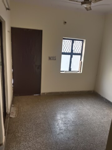 1 BHK Apartment For Rent in Sarita Vihar
