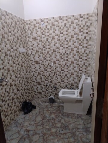 Bathroom in 2 BHK Independent House at Gomti Nagar – for Rent