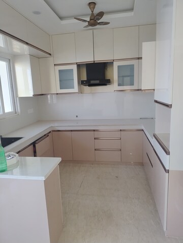 Building Lobby in 3 BHK Apartment at Omaxe Waterscapes, Gomti Nagar – for Rent