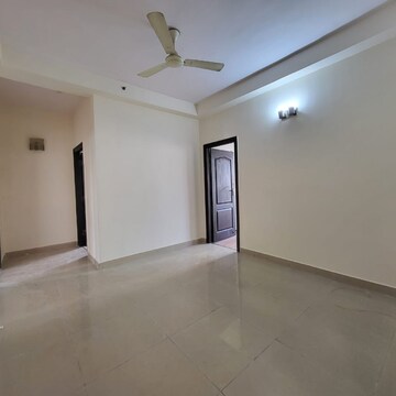 Room in 3 BHK Apartment at Central Park II-Bellevue, Tikri – for Rent