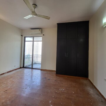 Room in 3 BHK Apartment at Central Park II-Bellevue, Tikri – for Rent
