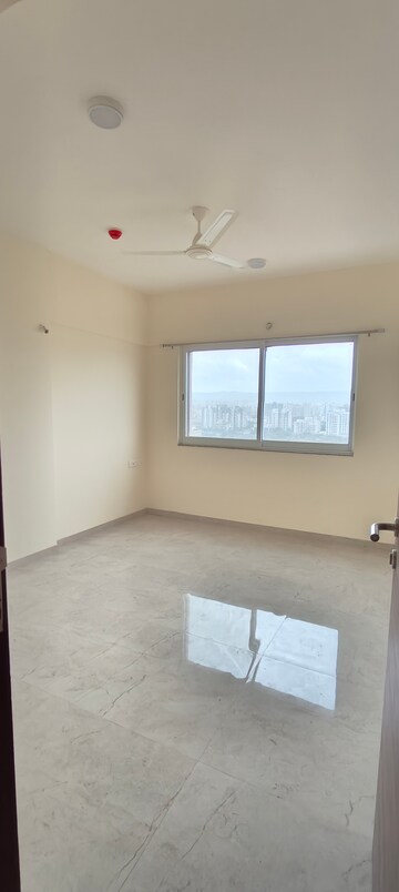 Room in 2 BHK Apartment at K Raheja Reserve, Mohammadwadi – for Rent