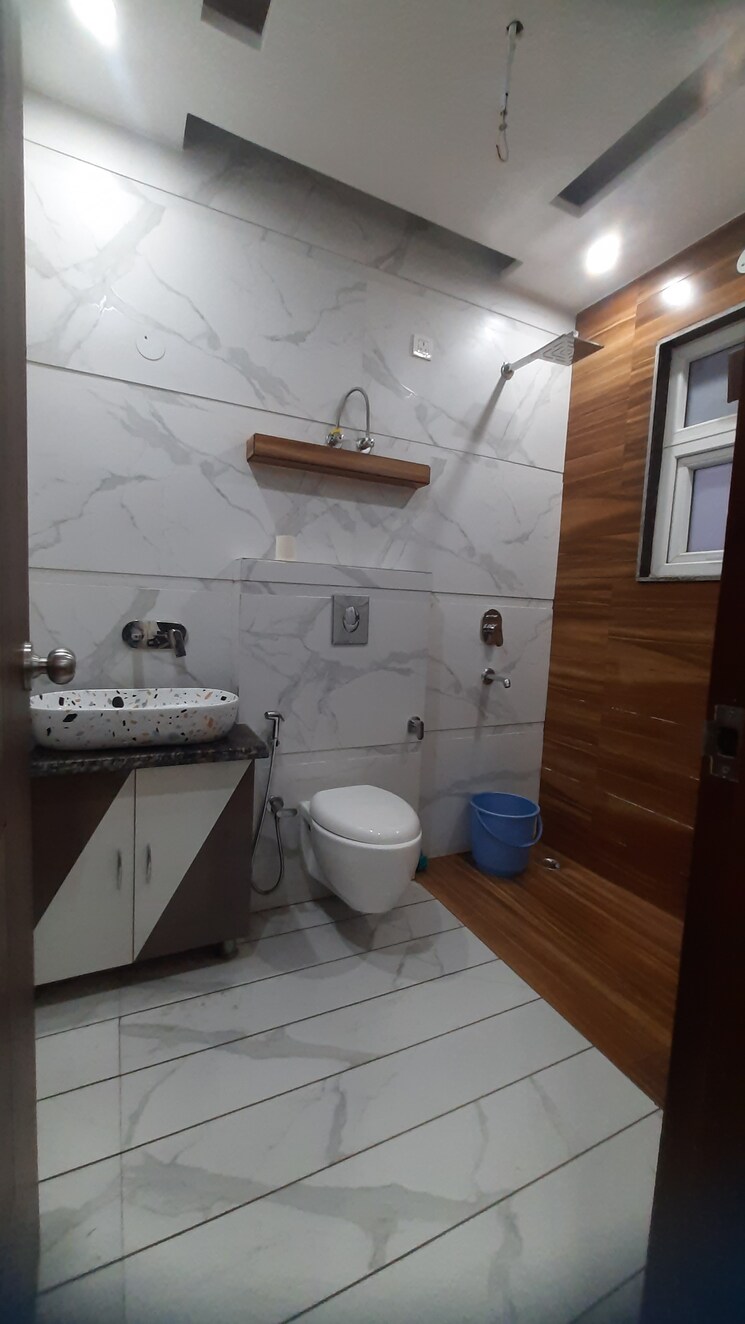 Kitchen, hari nagar 2 Bedroom 100 Sq.Yd. Builder Floor In Hari Nagar Delhi 8188952