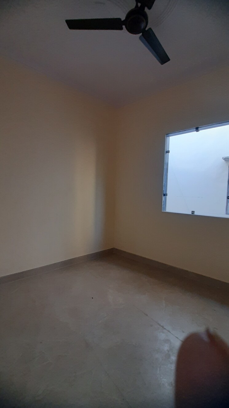 undefined, hari nagar 2 Bedroom 100 Sq.Yd. Builder Floor In Hari Nagar Delhi 8188952