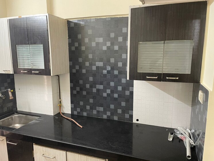 Kitchen, salasar-aangan 1 Bedroom 700 Sq.Ft. Apartment In Mira Road Thane 8188943