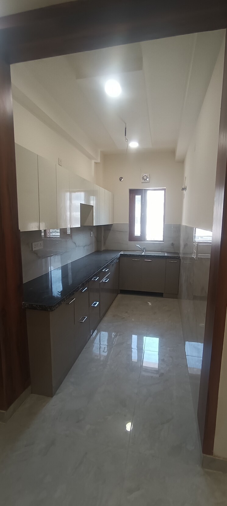 Kitchen, bptp-district 3 Bedroom 150 Sq.Yd. Builder Floor In Sector 81 Faridabad 8189005