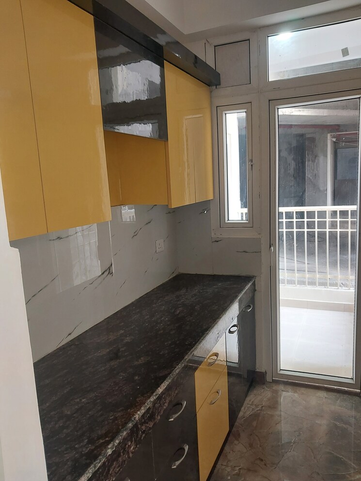 Kitchen, migsun-roof 2 Bedroom 815 Sq.Ft. Apartment In Raj Nagar Extension Ghaziabad 8189077