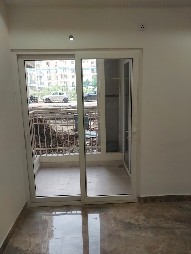 Room, migsun-roof 2 Bedroom 815 Sq.Ft. Apartment In Raj Nagar Extension Ghaziabad 8189077