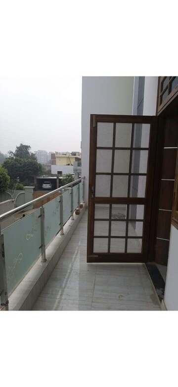 Balcony in 2 BHK Independent House at Jankipuram Extension – for Rent