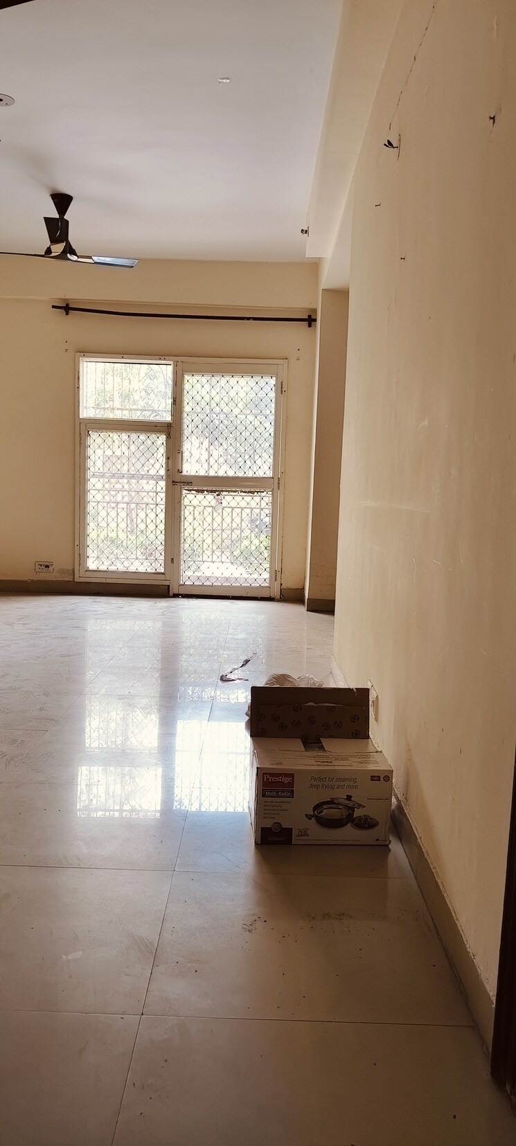 Room, gardenia-golf-city 3 Bedroom 1550 Sq.Ft. Apartment In Sector 75 Noida 8189054