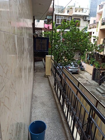Balcony in 1 BHK Builder Floor at Rohini Sector 3 – for Rent