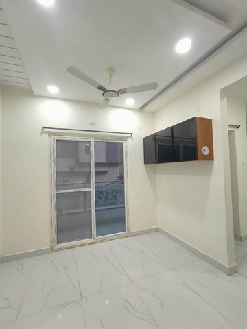 Room in 2 BHK Apartment at Raghavendra Arcade, Kondapur – for Rent