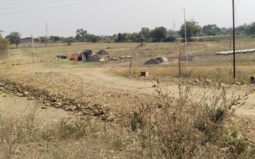 Plot For Sale in Koradi rd