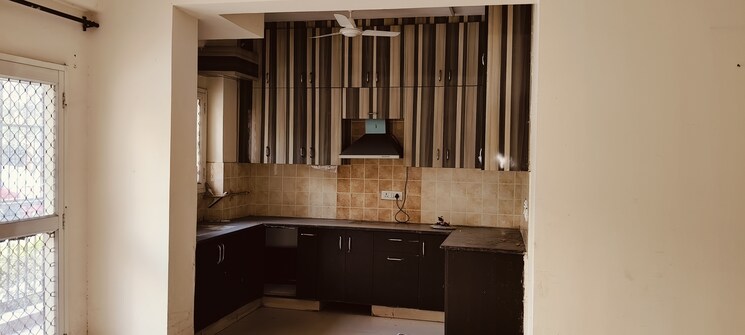 Kitchen, gardenia-golf-city 3 Bedroom 1550 Sq.Ft. Apartment In Sector 75 Noida 8189068