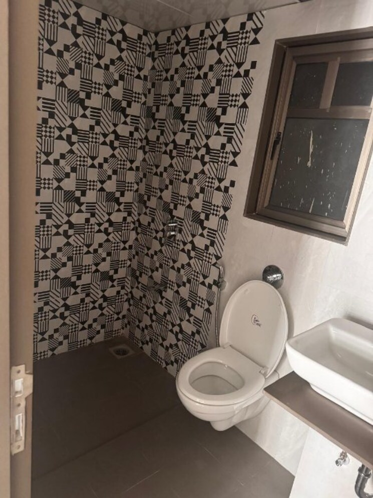 Bathroom, bramhacorp-the-collection 2 Bedroom 780 Sq.Ft. Builder Floor In Kalyani Nagar Pune 8167984