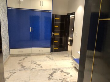 Room in 3 BHK Builder Floor at Rohini Sector 6 – for Rent