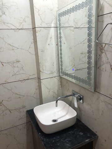 Bathroom in 3 BHK Builder Floor at Rohini Sector 6 – for Rent