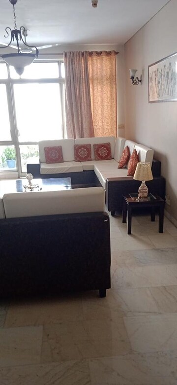 Bedroom in 3.5 BHK Apartment at Omaxe The Nile, Sector 49 – for Sale