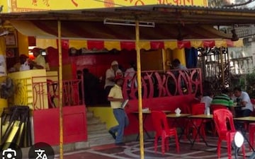 Shop For Rent in Sneh CHS Santacruz, Santacruz West