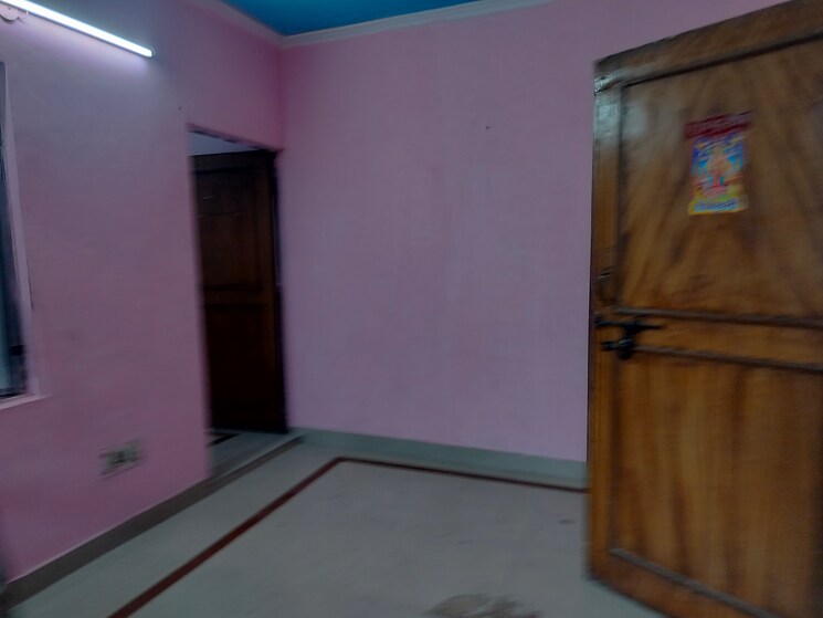 Room, sarita vihar 1 Bedroom 450 Sq.Ft. Apartment In Sarita Vihar Delhi 8189176