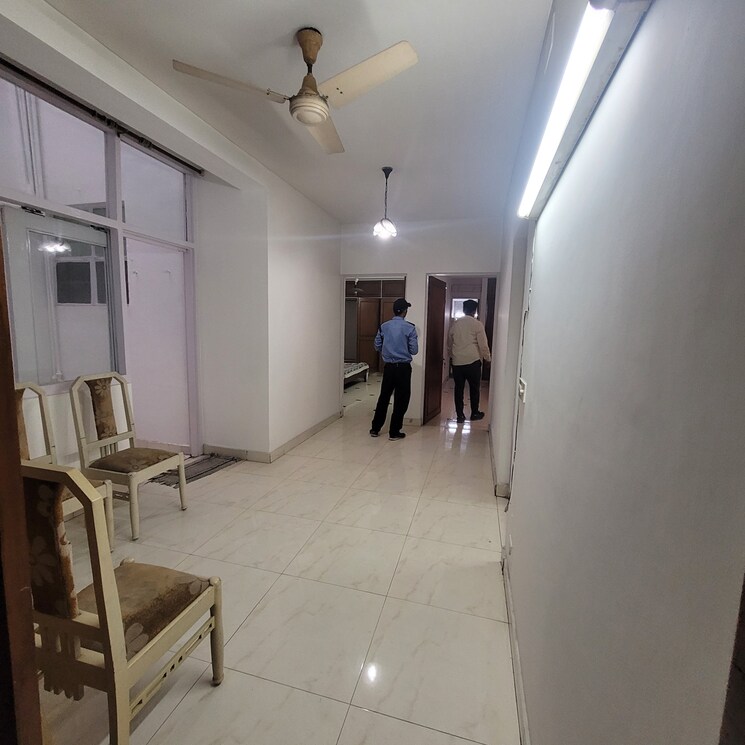 Room, south extension ii 4 Bedroom 45000 Sq.Ft. Independent House In South Extension ii Delhi 8189181