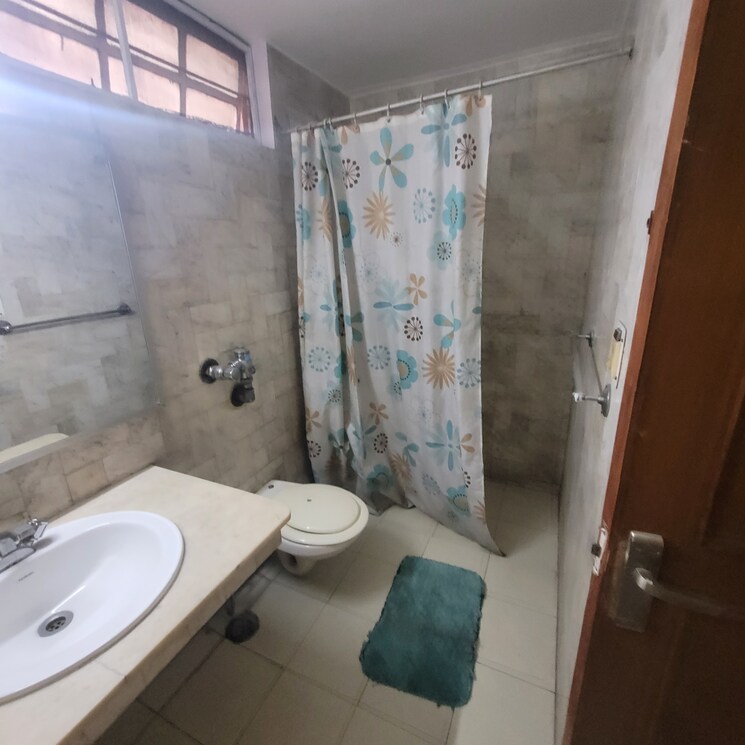 Bathroom, south extension ii 4 Bedroom 45000 Sq.Ft. Independent House In South Extension ii Delhi 8189181